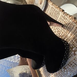 Elegant Black Studded Women's Boots